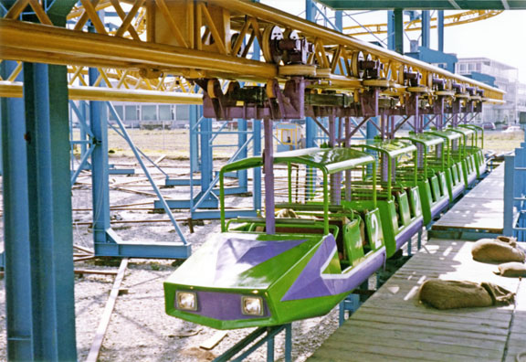 Featured image of post Alpenflug et la genèse difficile du Suspended Coaster