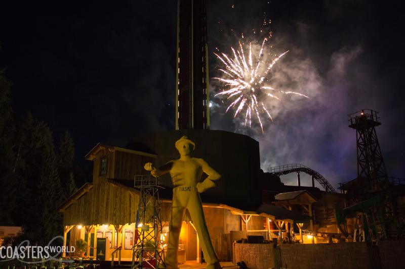 Featured image of post Fraispertuis City inaugure sa tour de chute libre Golden Driller