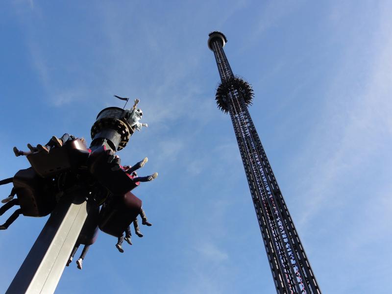 Featured image of post Nigloland 2016 : la tête dans les nuages !